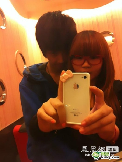 ���Ͼ���90��Ů�������Ÿ���